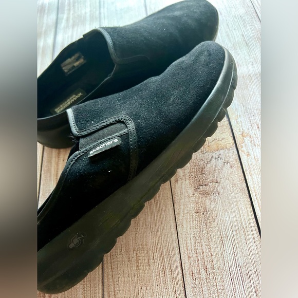 Sketchers Goga Max Suede Mules - Picture 4 of 7